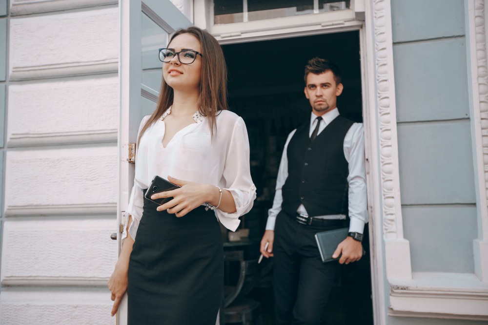 Kapsulový šatník do práce: Ako vyzerať profesionálne a cítiť sa pohodlne